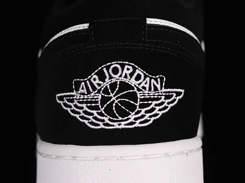 All Categories Air Jordan Jordan Series Basketball Shoes Air Jordan 1 Low Air Jordan 1 Low AJ1 Joe 1 Black and White Panda Sports Culture Basketball Shoes DC1391-100